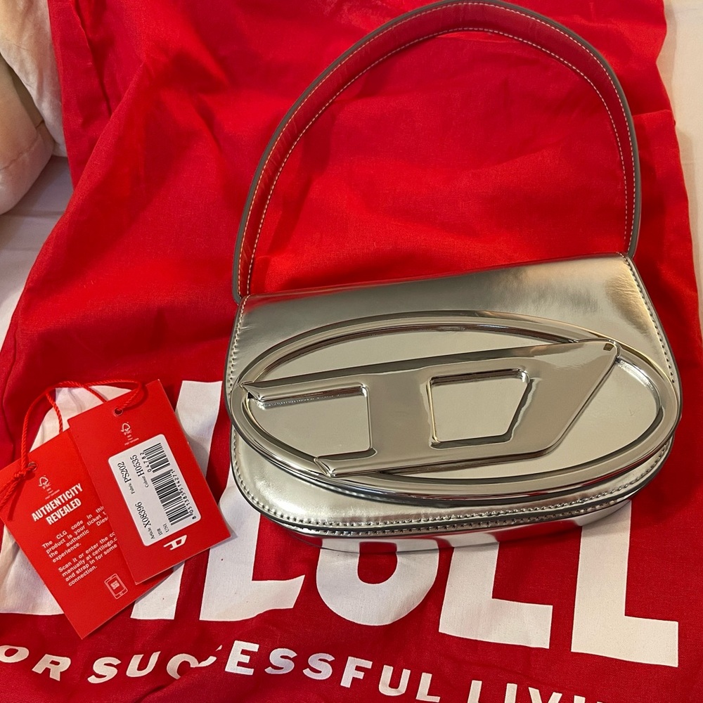 Diesel 1DR Silver Metallic Handbag Like New